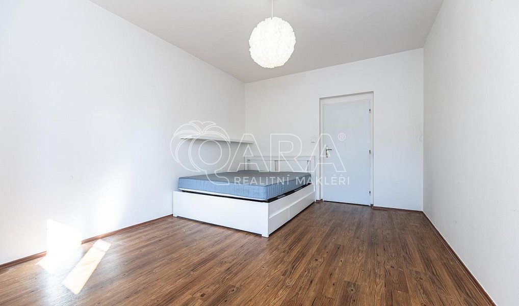 Pronájem bytu 3+kk 82 m², Holubice – náhled fotky 12