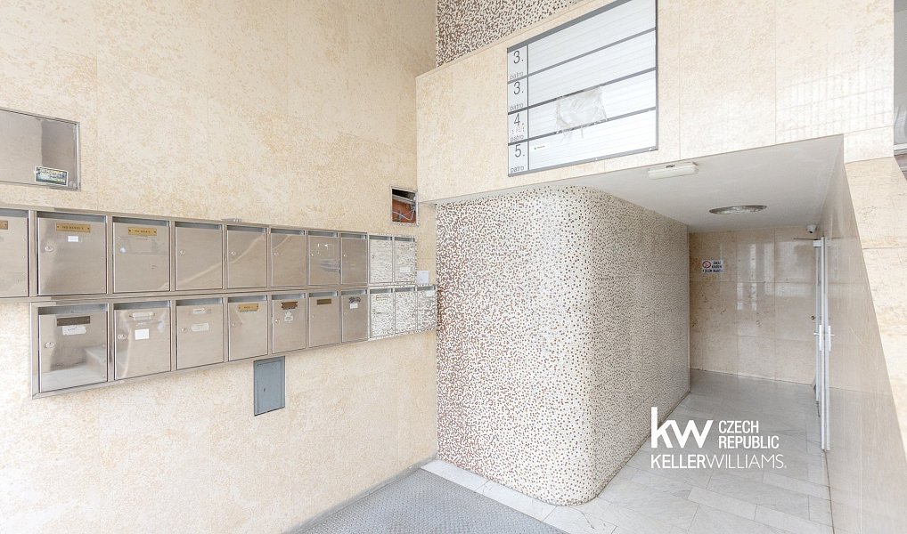 Prodej bytu 2+1 63 m², Praha – náhled fotky 24