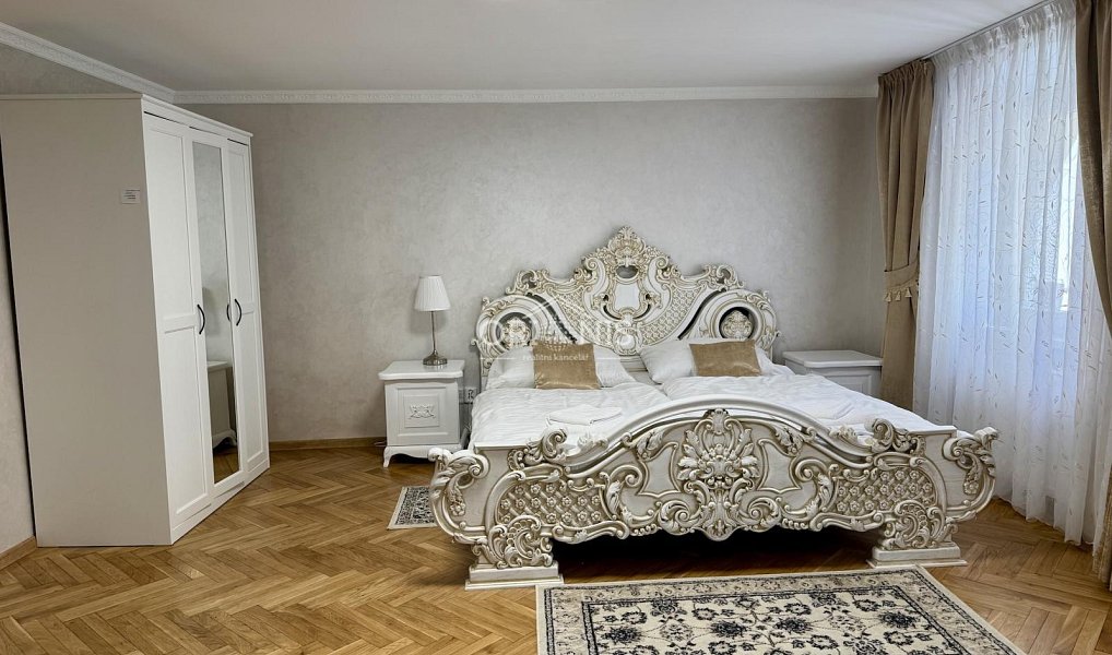 Prodej domu 351 m² s pozemkem 462 m², Karlovy Vary – náhled fotky 7