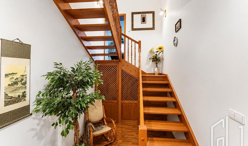 Prodej domu 301 m² s pozemkem 803 m², Praha – náhled fotky 14