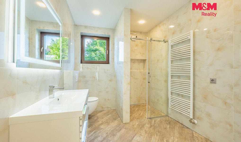 Prodej domu 198 m² s pozemkem 1 543 m², Hradečno – náhled fotky 9