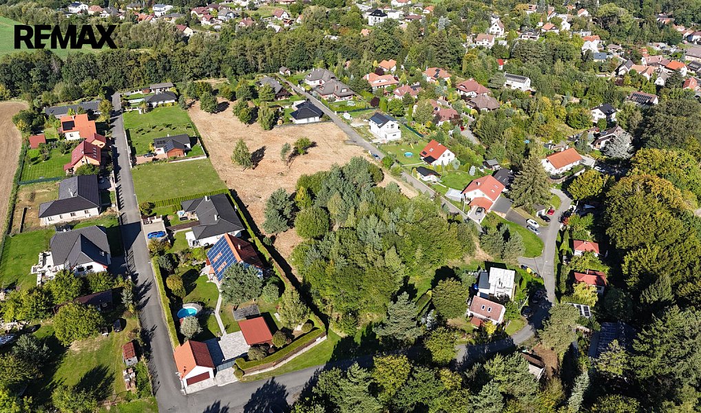 Prodej stavebního pozemku 1 000 m², Březí – náhled fotky 4