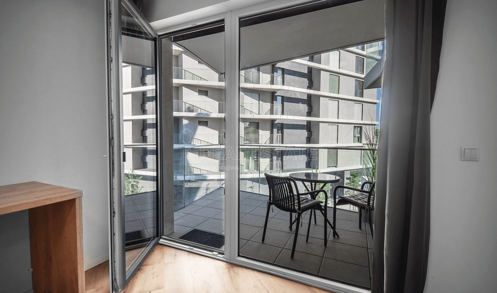 Prodej bytu 1+kk 43 m², Praha – náhled fotky 5