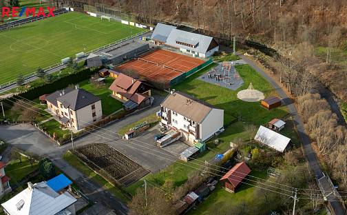 Prodej domu 366 m² s pozemkem 2 052 m², Lesní, Karolinka, okres Vsetín