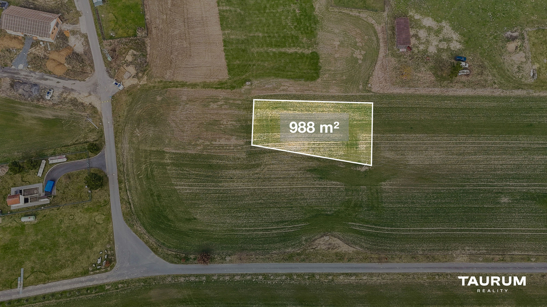 Prodej stavebního pozemku 988 m² – fotografie 2
