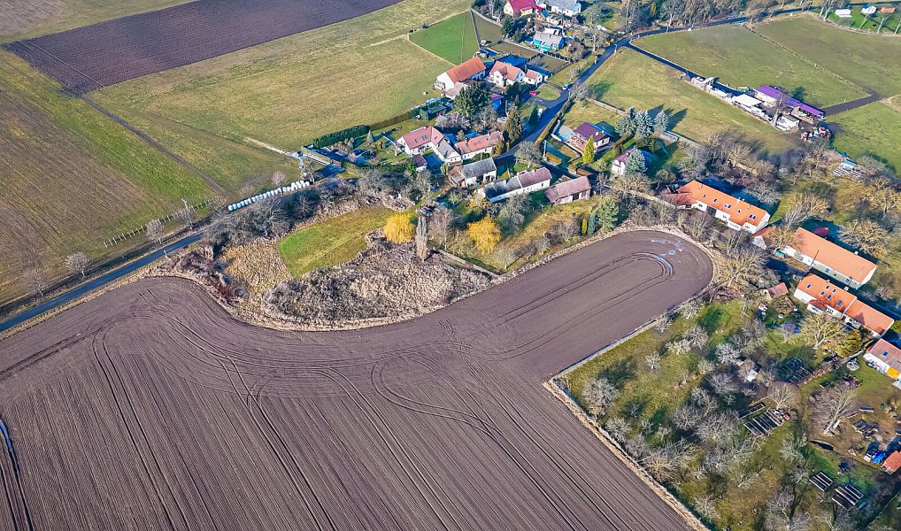 Prodej stavebního pozemku 1 000 m², Bukovany – náhled fotky 7