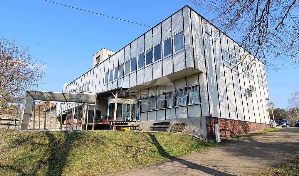 Prodej výrobních prostor 1 150 m², Břasy – náhled fotky 4