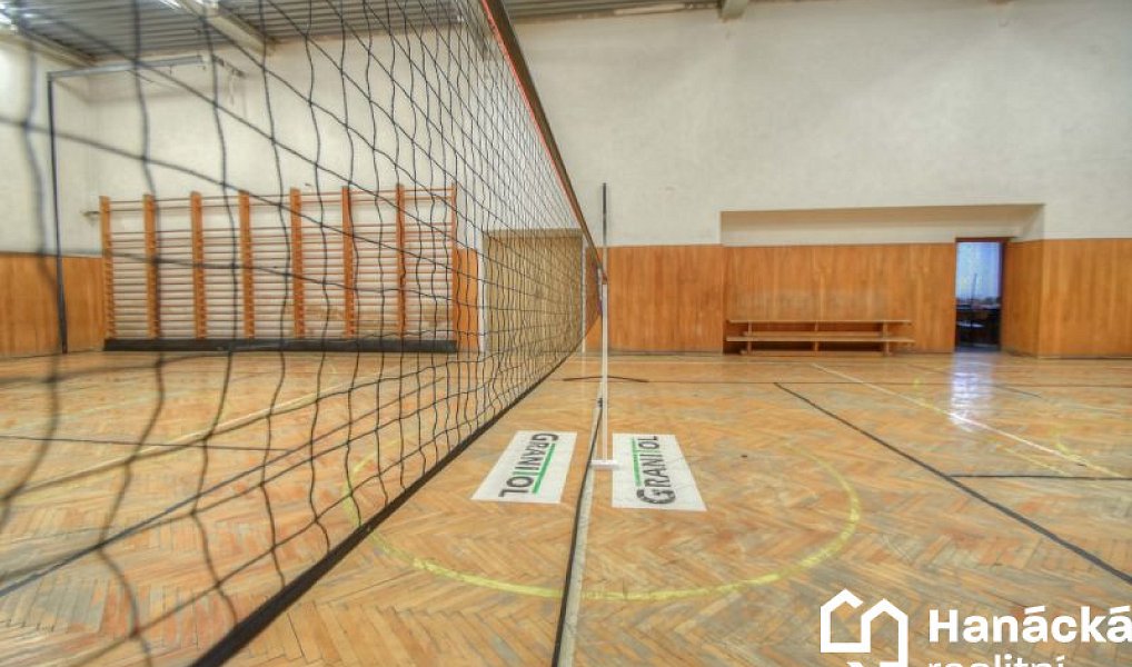 Prodej ubytovacího objektu 1 100 m², Moravský Beroun – náhled fotky 12