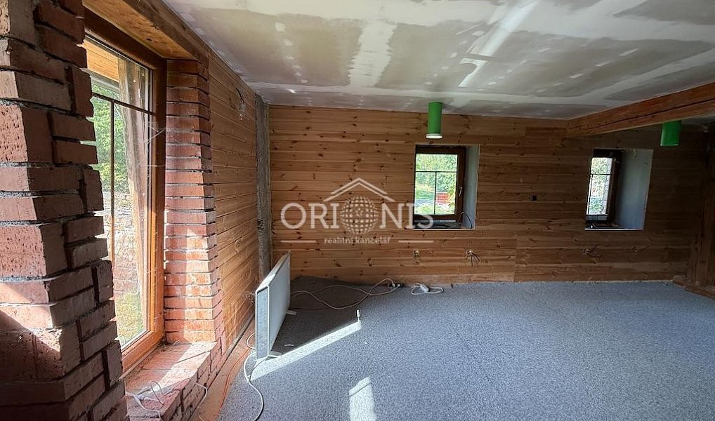 Prodej chaty/chalupy 180 m² s pozemkem 1 443 m², Radonice – náhled fotky 15