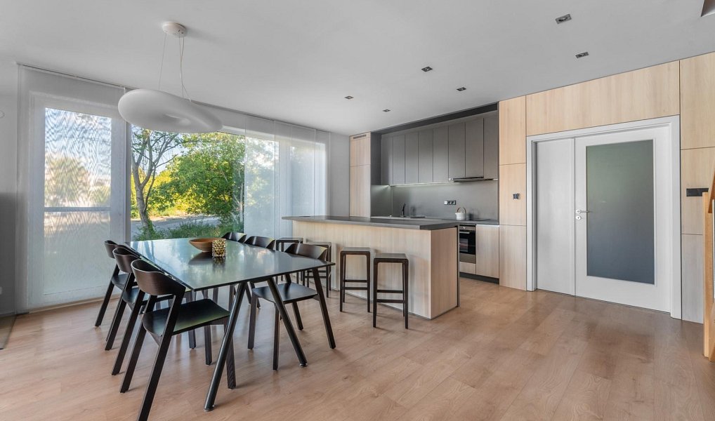Prodej bytu 4+kk 134 m², Praha – náhled fotky 5