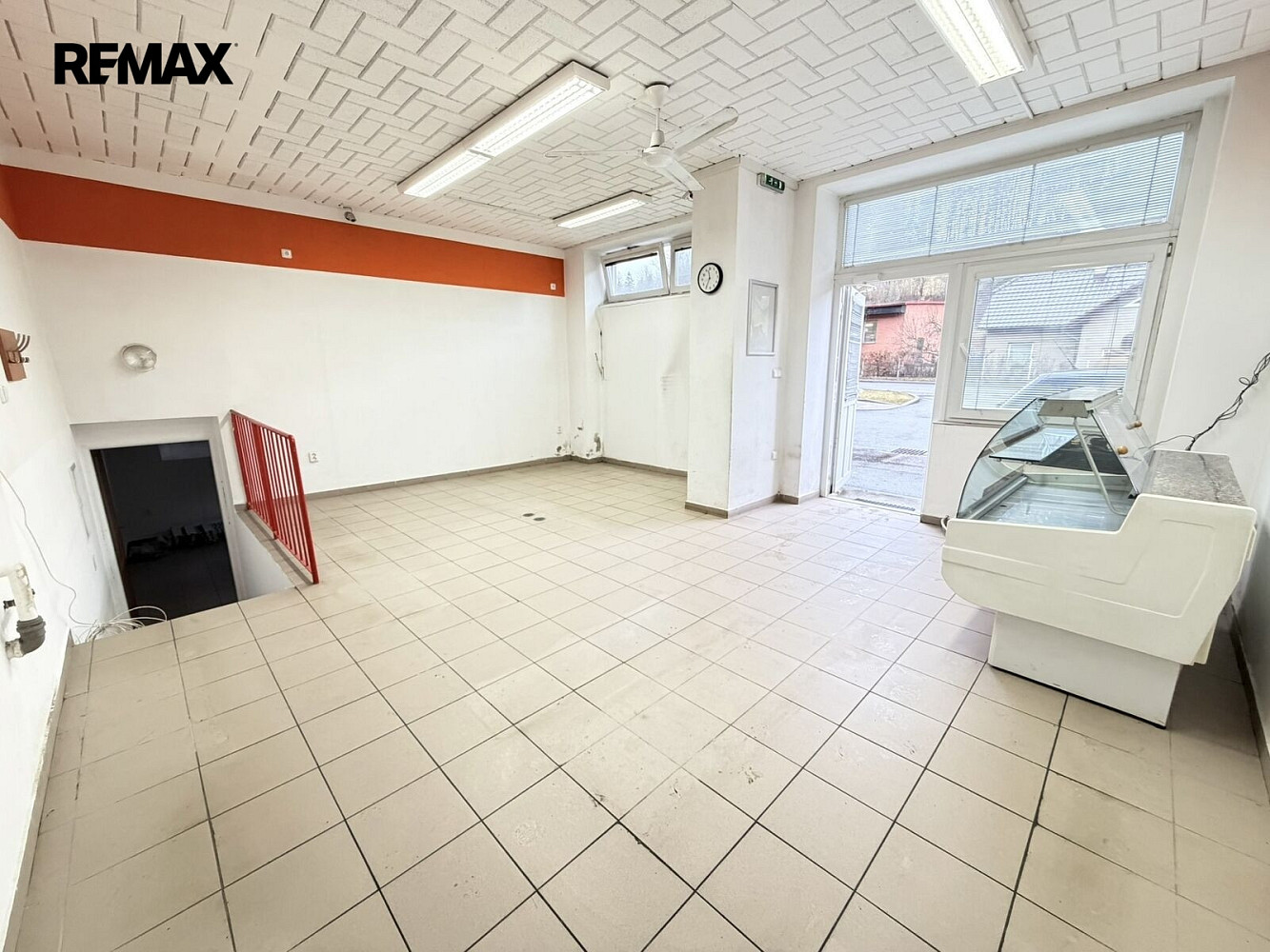 Prodej obchodních prostor 65 m² – fotografie 5