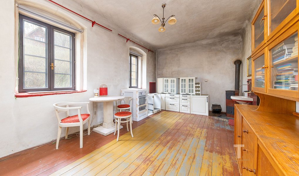 Prodej domu 258 m² s pozemkem 991 m², Nespeky – náhled fotky 7