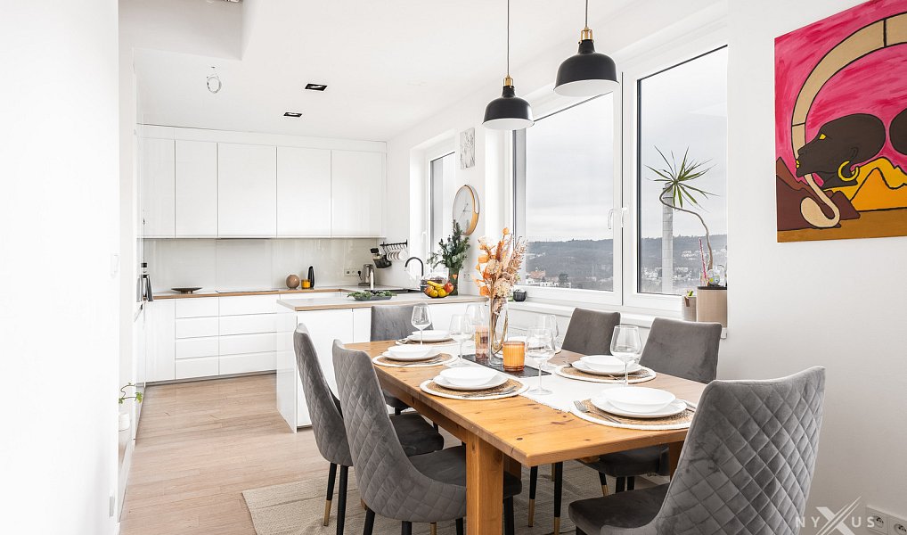 Prodej bytu 6+kk 120 m², Praha – náhled fotky 4