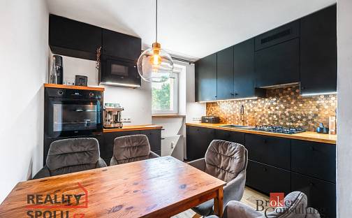 Prodej bytu 3+1 74 m², nám. B. Martinů, Hodonín