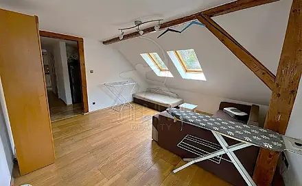 Prodej bytu 4+1 95 m², Pod Parkem, Dalovice, okres Karlovy Vary