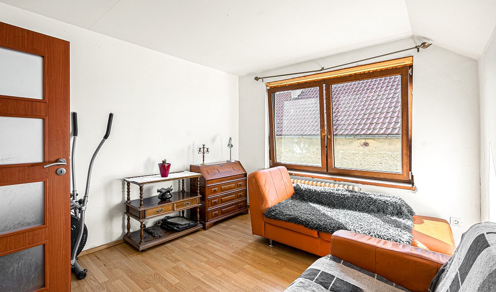 Prodej domu 182 m² s pozemkem 1 355 m², Všetaty – náhled fotky 17