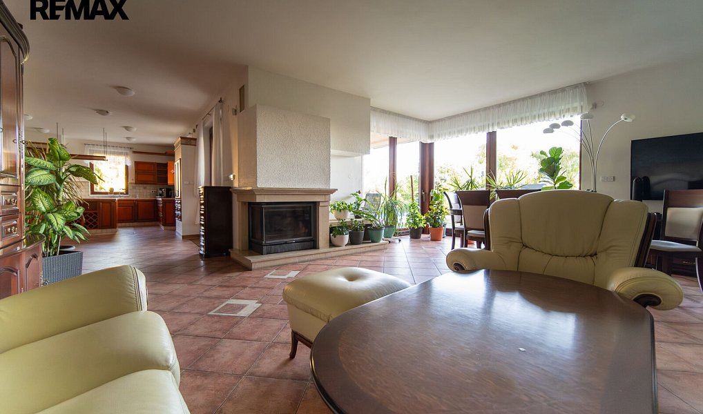 Prodej domu 346 m² s pozemkem 5 794 m², Troubsko – náhled fotky 7