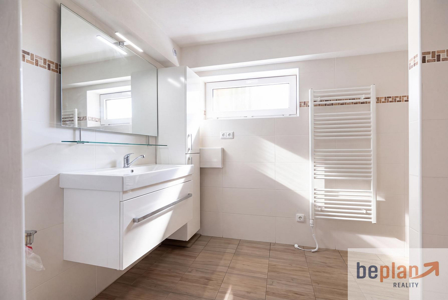 Prodej domu 300 m² s pozemkem 557 m² – fotografie 4