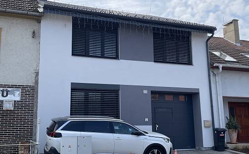 Prodej domu 225 m² s pozemkem 486 m², Blučina, okres Brno-venkov