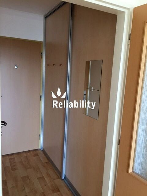 Pronájem bytu 1+kk 25 m² – fotografie 3