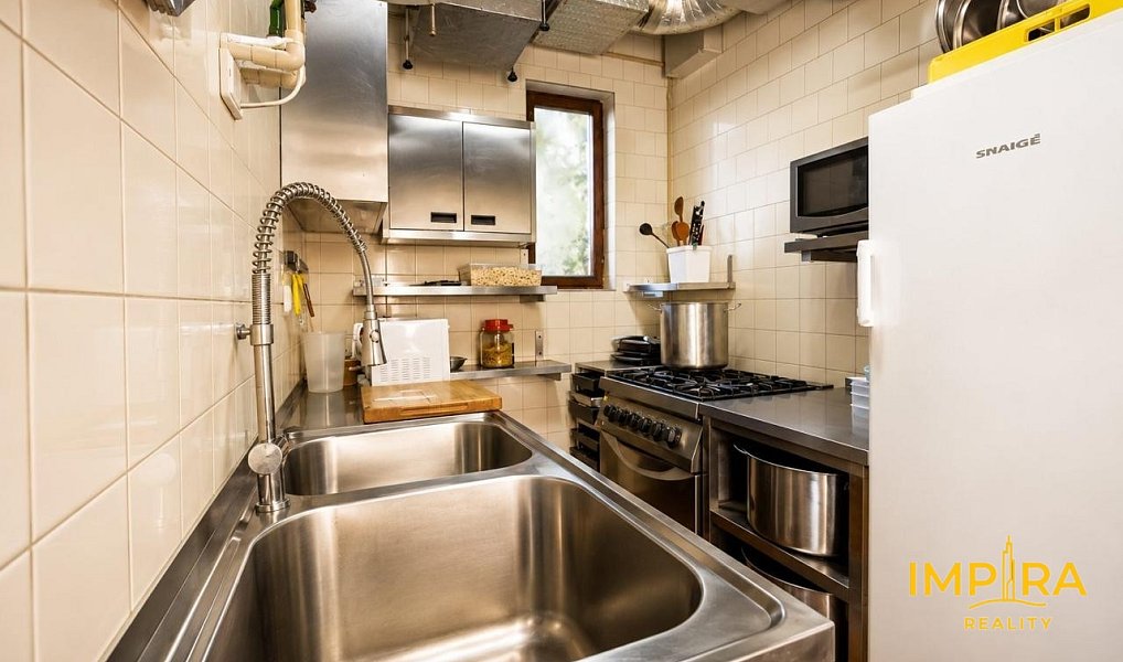 Prodej nájemního domu, činžáku 2 434 m², Nová Bystřice – náhled fotky 11