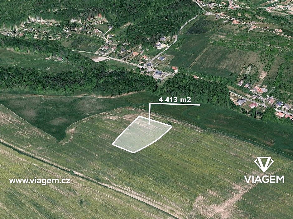 Prodej pole 1 103 m²