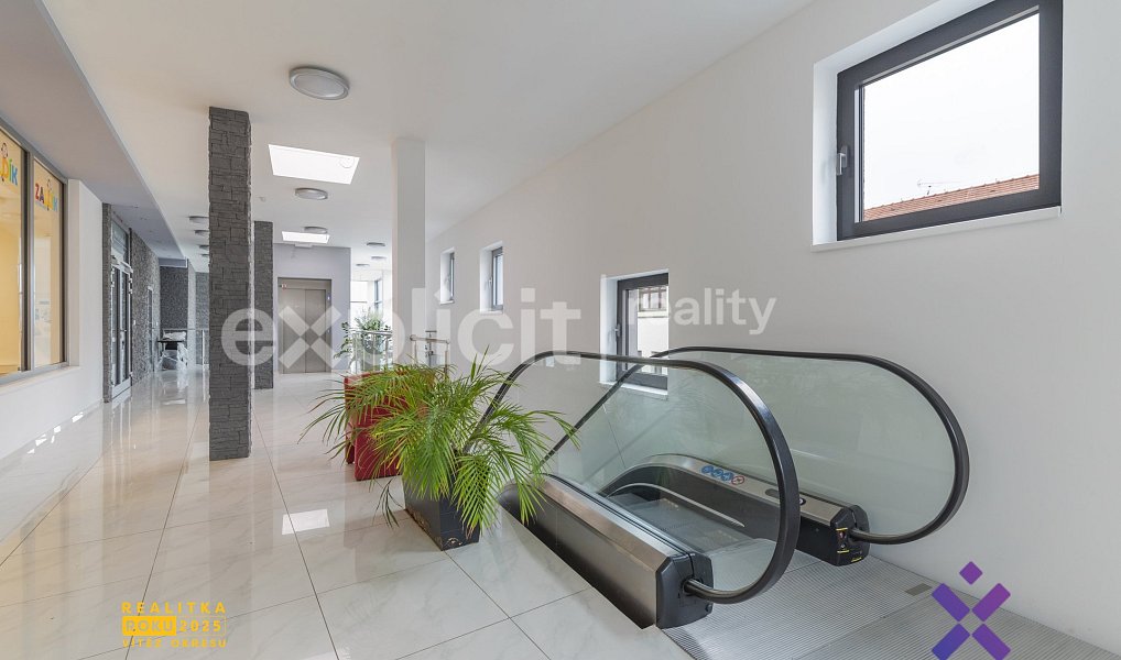 Pronájem obchodních prostor 72 m², Uherský Brod – náhled fotky 8