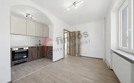 Prodej bytu 3+1 77 m², Zvěstov, okres Benešov