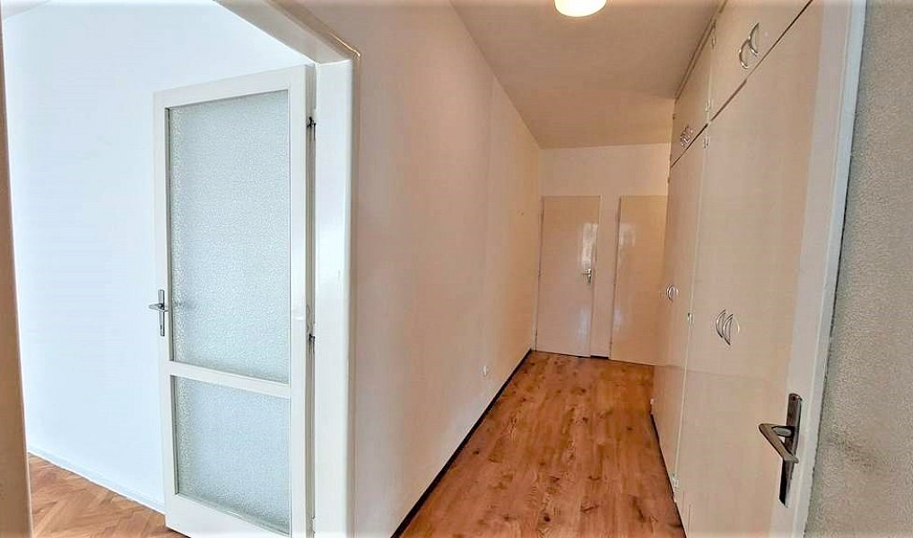Prodej bytu 2+1 62 m², Praha – náhled fotky 9