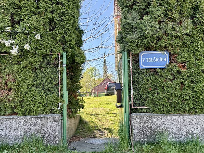 Prodej stavebního pozemku 900 m² – fotografie 4