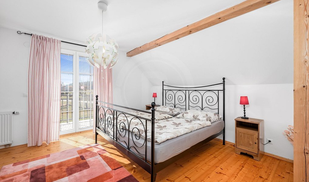 Prodej domu 230 m² s pozemkem 2 845 m², Horní Stropnice – náhled fotky 17