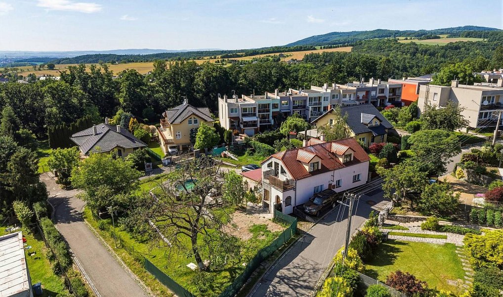 Prodej domu 140 m² s pozemkem 1 062 m², Šternberk – náhled fotky 2