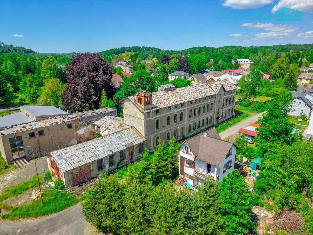 Prodej výrobních prostor 1 450 m²