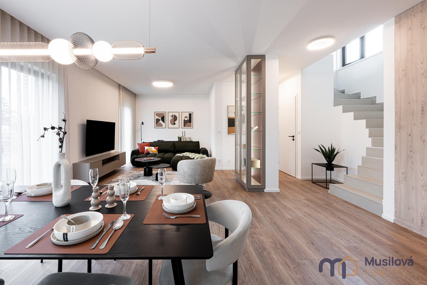 Prodej domu 150 m² s pozemkem 636 m² – fotografie 2