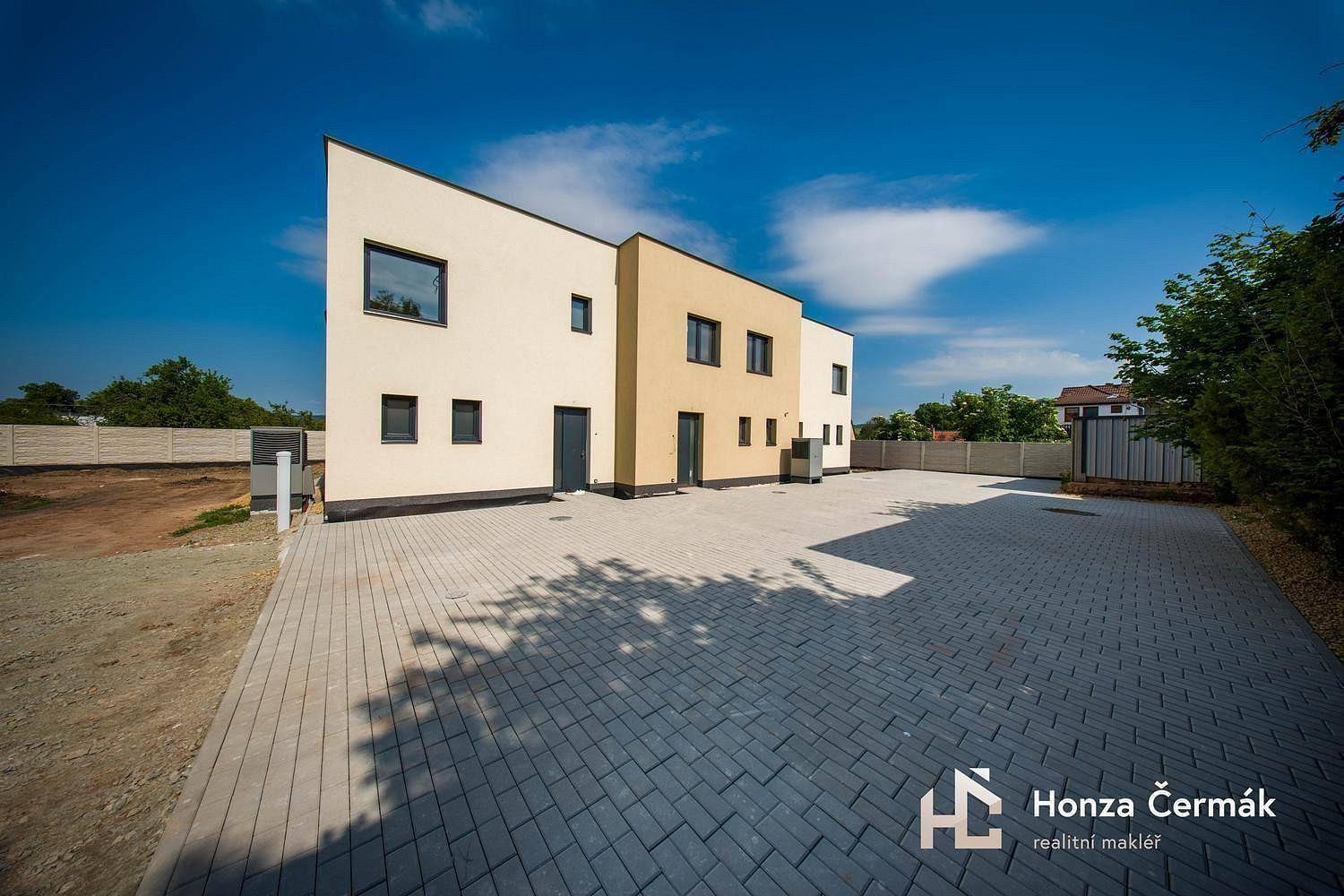 Prodej domu 109 m² s pozemkem 319 m²