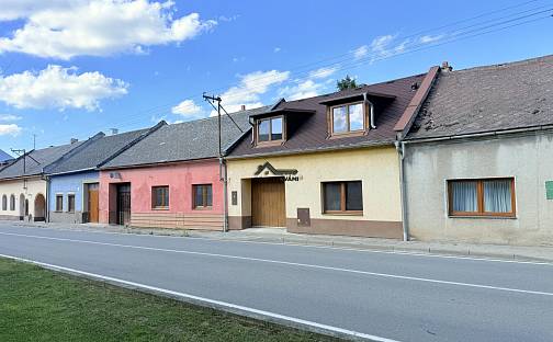 Prodej domu 213 m² s pozemkem 956 m², Prostějovská, Tovačov - Tovačov I-Město, okres Přerov
