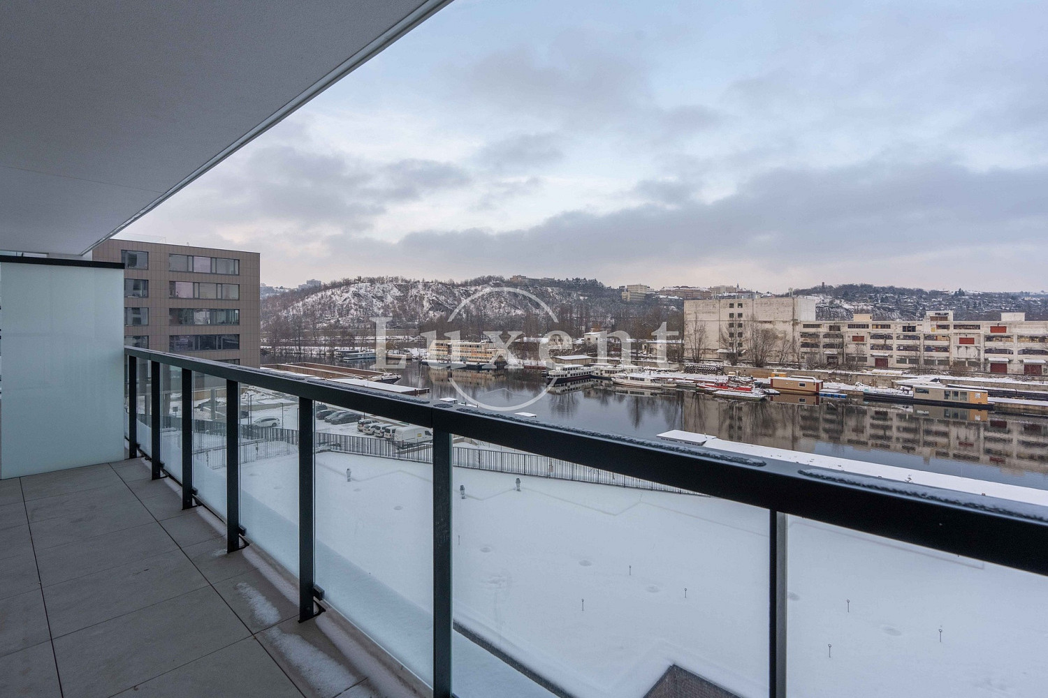 Pronájem bytu 2+kk 60 m² – fotografie 2