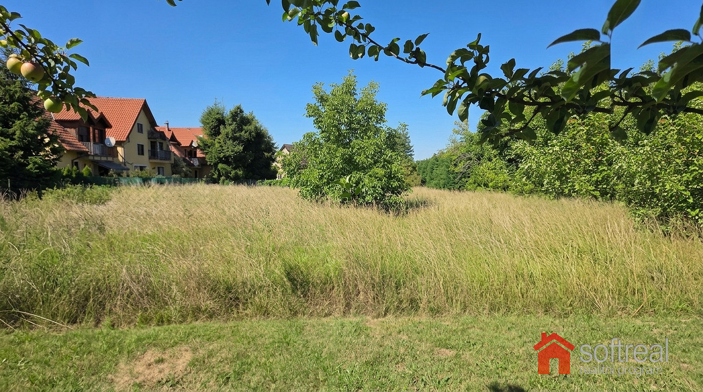 Prodej stavebního pozemku 1 302 m²