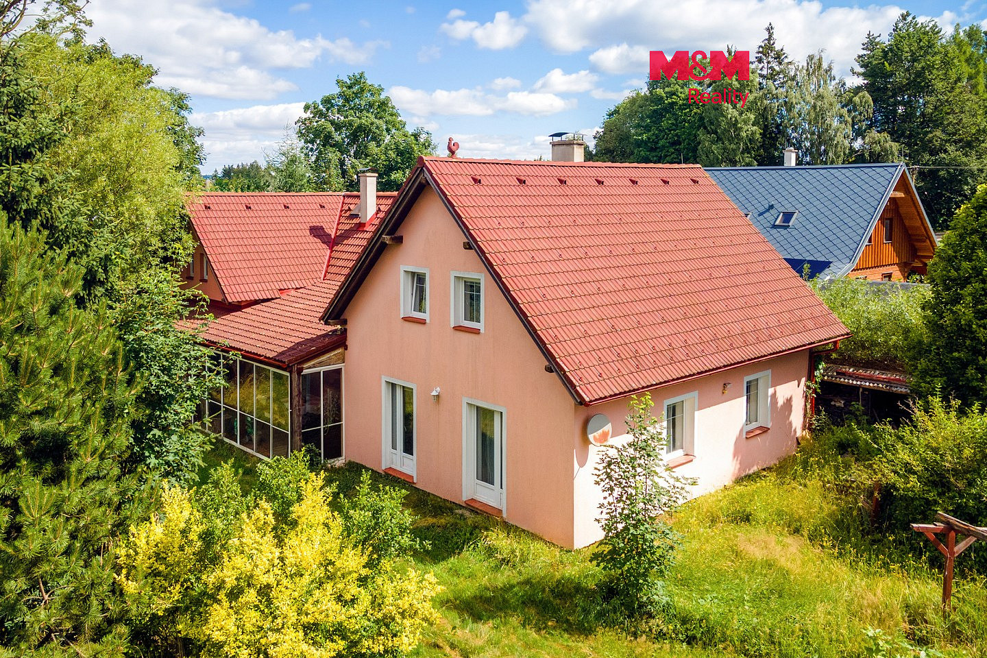 Prodej domu 169 m² s pozemkem 2 144 m²