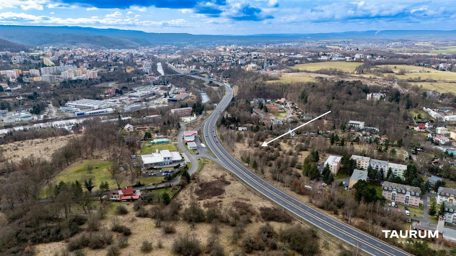 Prodej stavebního pozemku 11 759 m² – fotografie 2