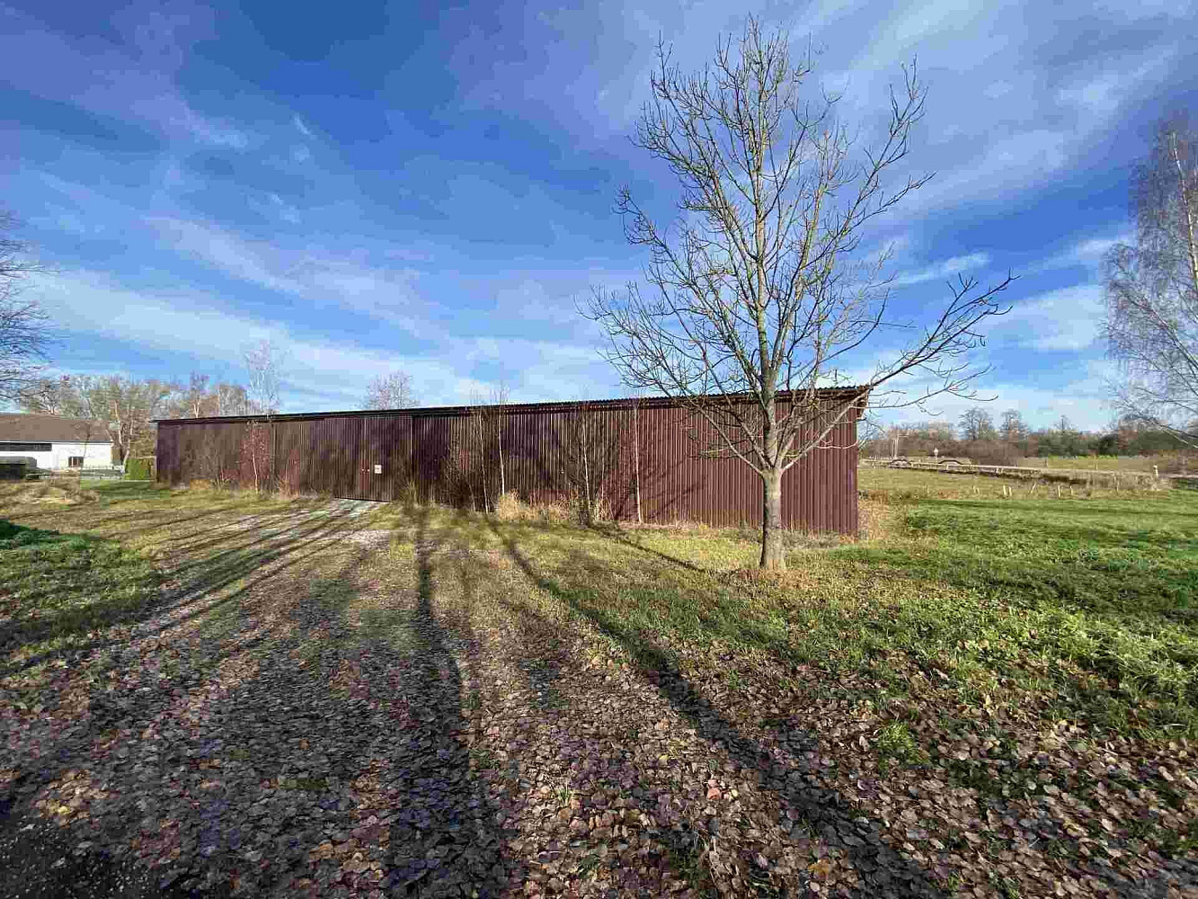 Prodej stavebního pozemku 3 703 m² – fotografie 2
