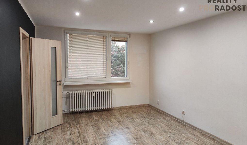Prodej bytu 2+1 62 m², Chomutov – náhled fotky 2