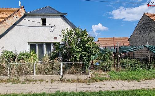 Prodej domu 100 m² s pozemkem 204 m², Hraniční, Břeclav