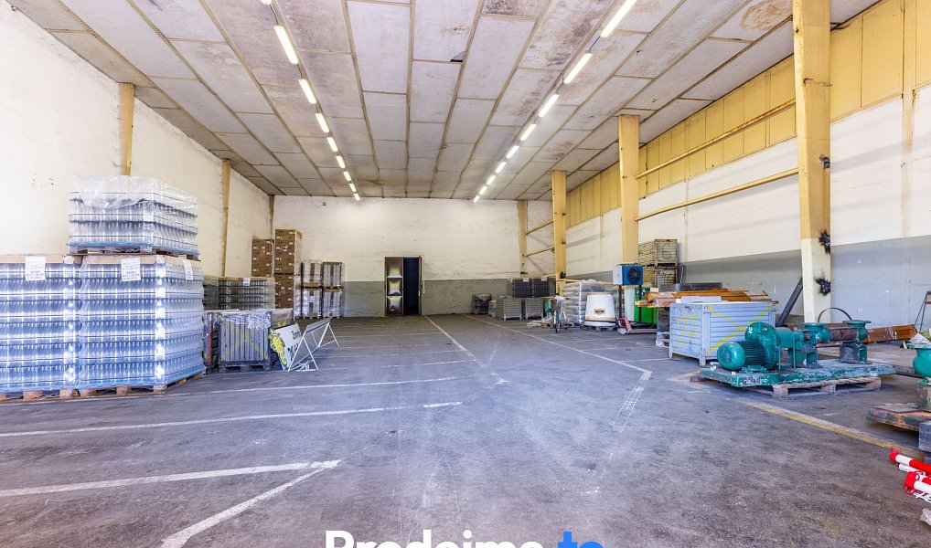 Prodej skladovacích prostor 3 833 m², Znojmo – náhled fotky 9