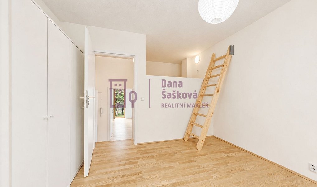 Pronájem bytu 2+kk 34 m², Jindřichův Hradec – náhled fotky 9