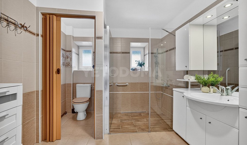 Prodej domu 231 m² s pozemkem 1 422 m², Benešovice – náhled fotky 4