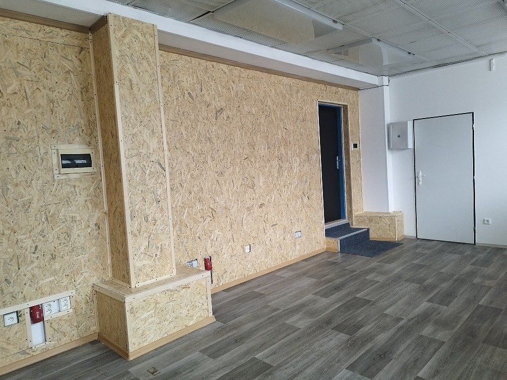 Pronájem kanceláře 65 m² – fotografie 4