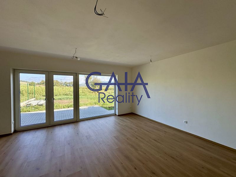 Prodej domu 132 m² s pozemkem 386 m² – fotografie 2
