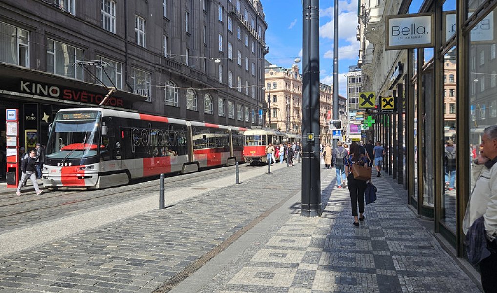 Pronájem obchodních prostor 180 m², Praha – náhled fotky 3