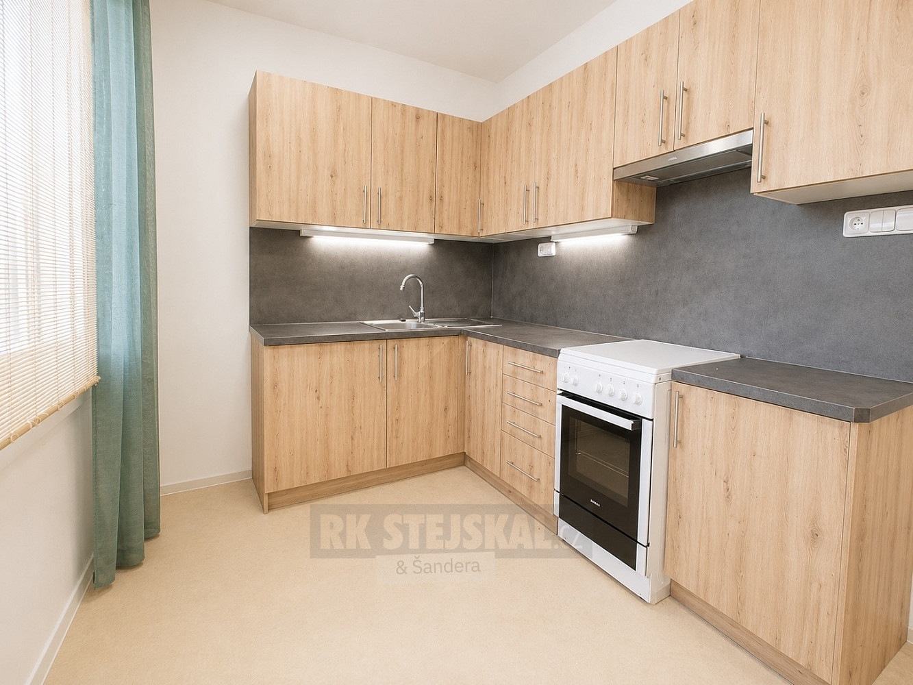 Pronájem bytu 3+1 63 m² — photo 2